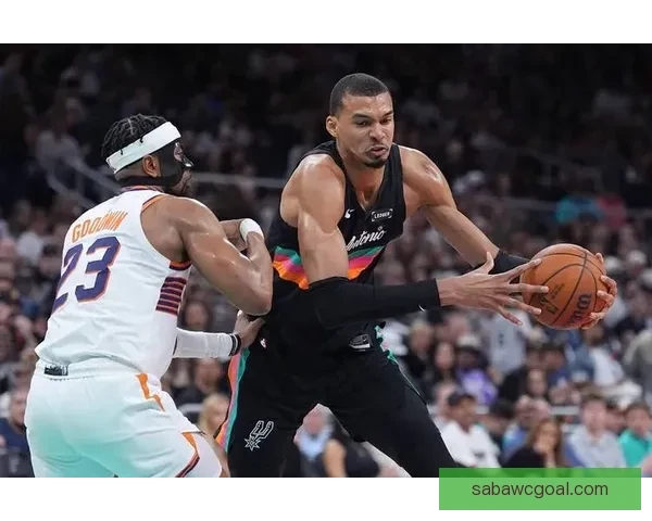 班亚马表现颠覆篮球认知 某教练称他可完全压制亚历山大中投